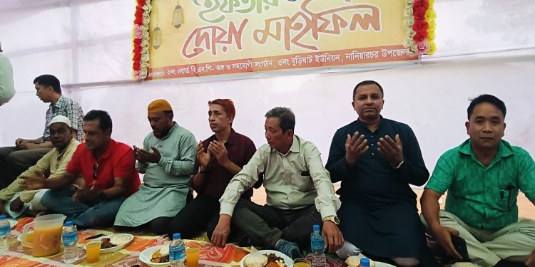 জনসাধারণের সাথে নানিয়ারচরে বিএনপির ইফতার