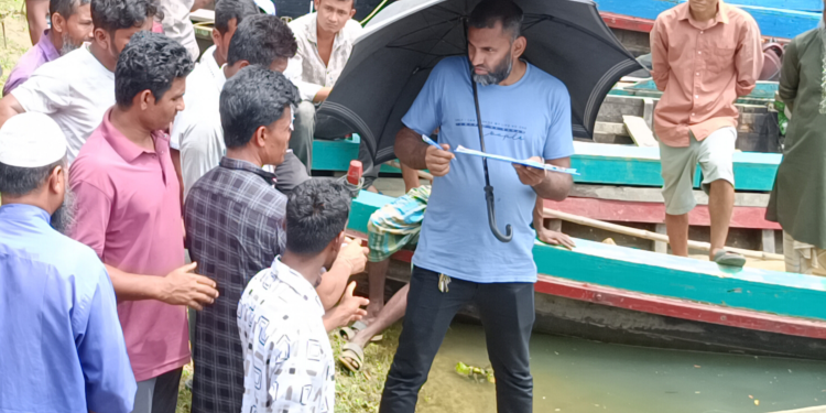 নানিয়ারচরে ১লক্ষ টাকায় জব্দ করা নৌকা নিলাম