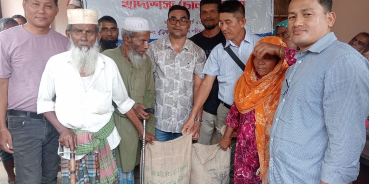 নানিয়ারচরে ঈদুল আজহা উপলক্ষে ভিজিএফ চাল বিতরণ