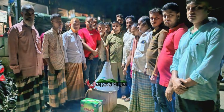বাঘাইছড়িতে স্বেচ্ছাসেবক দল নেতার মাইক বিতরণ