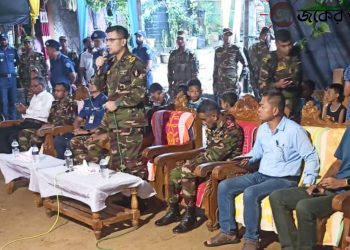 বিলাইছড়িতে পূজা মণ্ডপ পরিদর্শনে জোন কমান্ডার