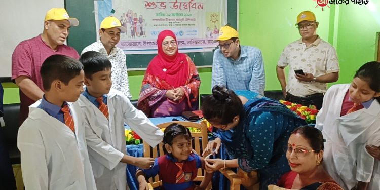 নানিয়ারচরে টাইফয়েড টিকাদান ক্যাম্পেইন উদ্বোধন