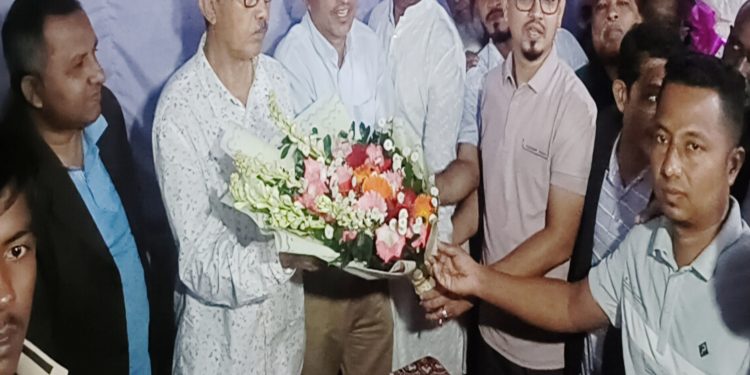 দীপেন দেওয়ানের সাথে হেলালের মতবিনিময়