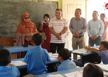 নানিয়ারচরে নির্বাহী কর্মকর্তার স্কুল পরিদর্শন