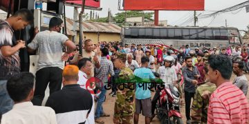 জ্বালানি সংকটে রাঙামাটি অচল: লাইনে দাঁড়িয়ে খালি হাতে ফিরছেন অনেকে