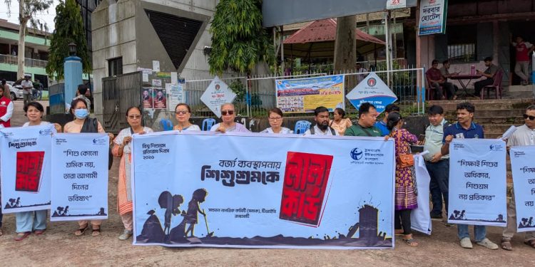 রাঙামাটিতে শিশুশ্রমকে সনাকের ‘লাল কার্ড’