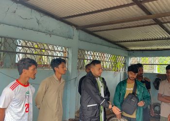পাহাড় ধ্বসের ঝুঁকিপূর্ণ এলাকা পরিদর্শনে হাবীব আজম