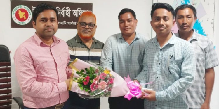 নানিয়ারচরে ইউএনও’র সাথে যুব ক্লাব এসোসিয়েশনের সৌজন্য সাক্ষাত