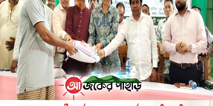 সরকার বন্যা পরবর্তী পুনর্বাসনের কাজকে সর্বোচ্চ অগ্রাধিকার দিচ্ছে