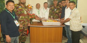 কঠিন চীবর দান ঘিরে রত্নাংকুর বিহারে নানিয়ারচর জোনের সৌজন্য উপহার